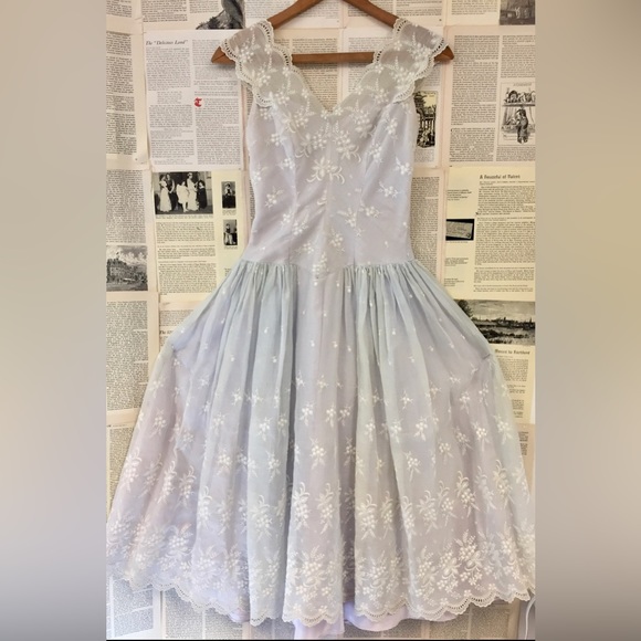 Vintage 1956 Eyelet Organza Pastel Periwinkle Blue Wedding Gown - Picture 6 of 9